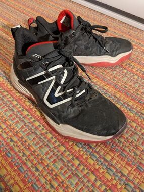 New Balance Men’s Black and Red Athletic Sneakers